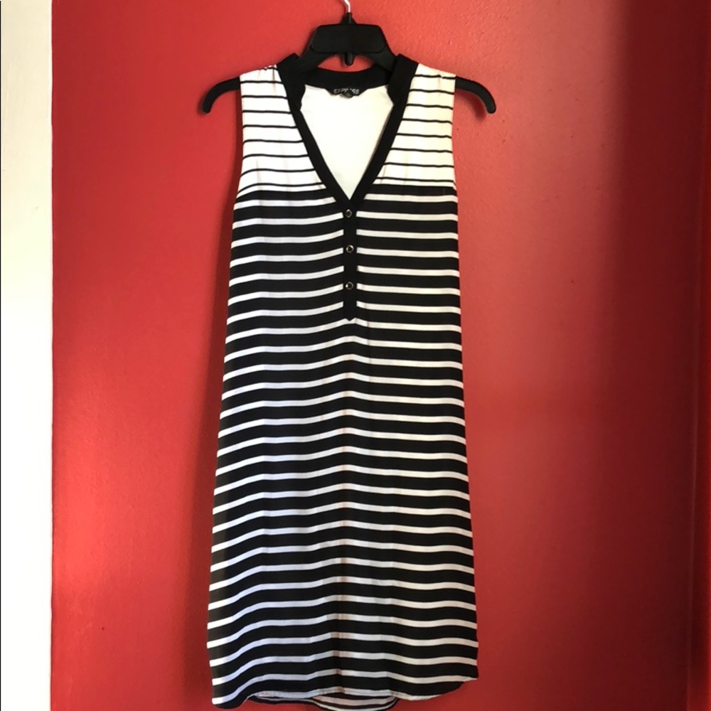Express black and white dress